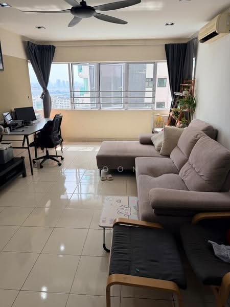Kediaman Servis untuk Dijual di Koi Kinrara - Moon Chiew - Living Room - PropertyGuru.com.my