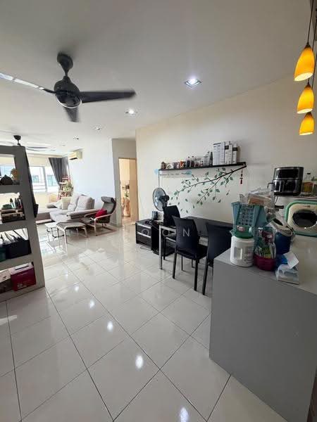 Kediaman Servis untuk Dijual di Koi Kinrara - Moon Chiew - Living Room - PropertyGuru.com.my