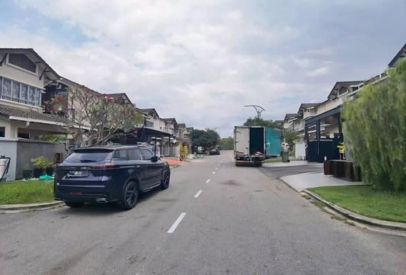 2-storey Terraced House for Sale in Bandar Seri Putra (Bangi) - Tony YY - Exterior - PropertyGuru.com.my