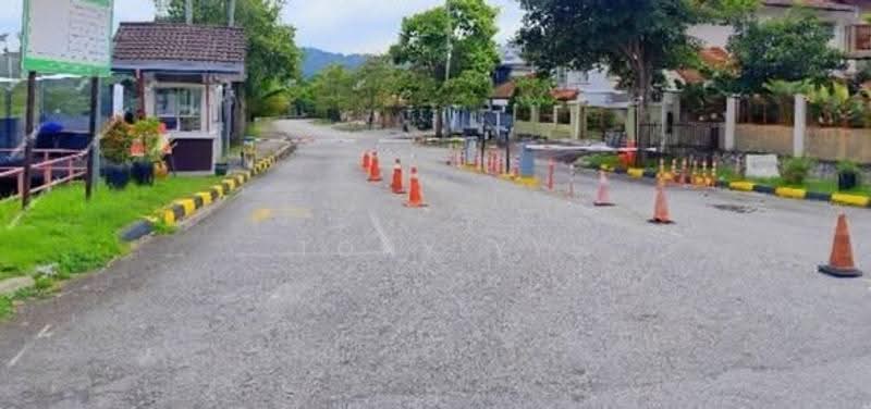 2-storey Terraced House for Sale in Bandar Seri Putra (Bangi) - Tony YY - Exterior - PropertyGuru.com.my