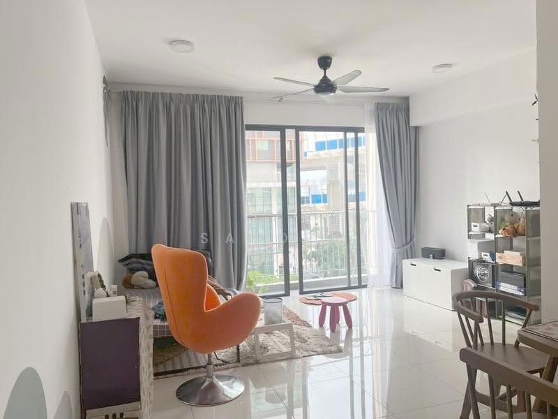 Kondominium untuk Dijual di Lakeville Residence - Sandra Chu - Living Room - PropertyGuru.com.my