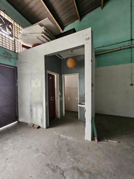 Terrace Factory for Rent in Tampoi (Johor) - Chew Jia Jia - Interior - PropertyGuru.com.my