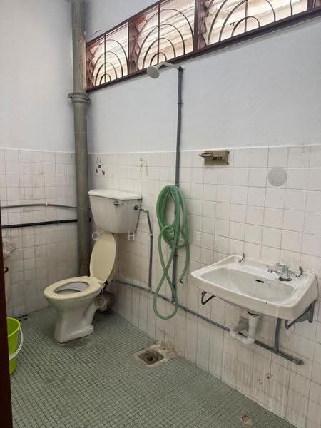2-storey Terraced House for Rent in Bandar Sunway Seberang Jaya (Seberang Jaya) - C.H. Lee - Bathroom - PropertyGuru.com.my
