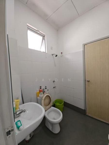 2-storey Terraced House for Sale in Kempas (Johor Bahru) - Jayden Ng - Bathroom - PropertyGuru.com.my