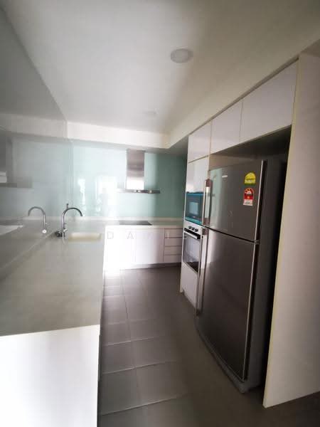 Service Residence for Rent at Serviced Residence @ KL Trillion - Daniel Chieng - Kitchen - PropertyGuru.com.my