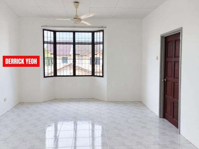 2-storey Terraced House for Rent in Bayan Lepas (Penang) - Derrick Yeoh - Living Room - PropertyGuru.com.my