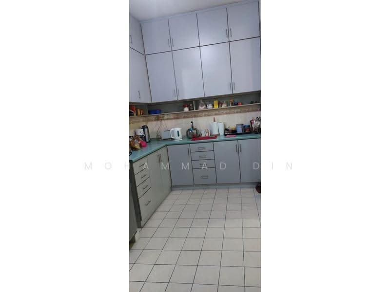 2-storey Terraced House for Sale in Putra Heights (Subang Jaya) - Mohammad Din Majid - Kitchen - PropertyGuru.com.my