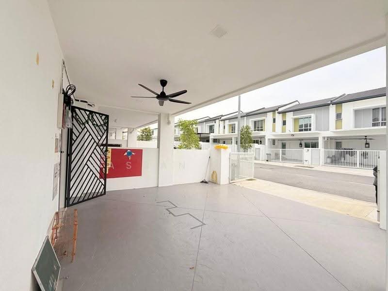 Rumah Teres 2-Tingkat untuk Dijual di Seremban (Negeri Sembilan) - Hassan Basri Suhaimi - Exterior - PropertyGuru.com.my