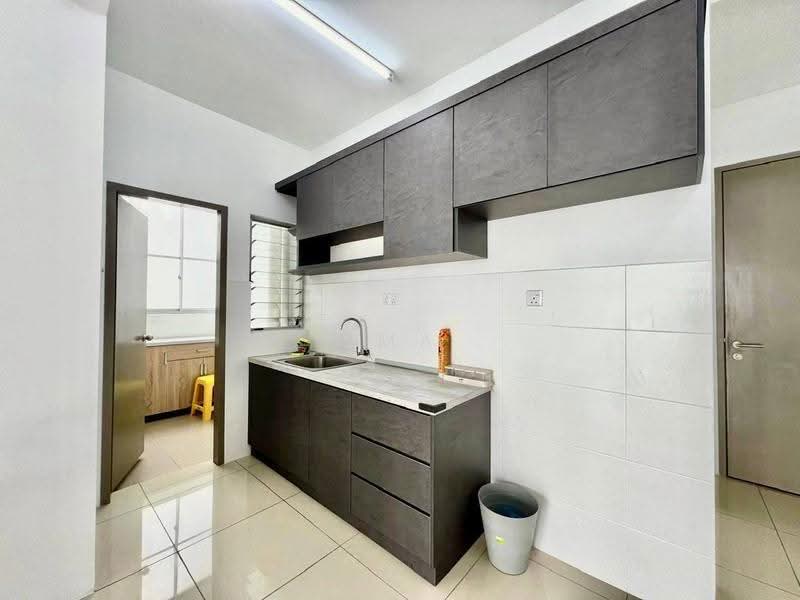Kondominium untuk Disewa di Platinum Splendor Residence - EMA ALLANG - Kitchen - PropertyGuru.com.my