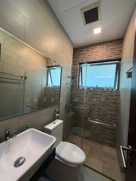 Bungalow House untuk Dijual di Taman Sains Selangor (Kota Damansara) - Torey Wong - Bathroom - PropertyGuru.com.my