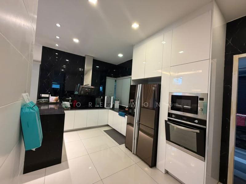 Bungalow House untuk Dijual di Taman Sains Selangor (Kota Damansara) - Torey Wong - Kitchen - PropertyGuru.com.my