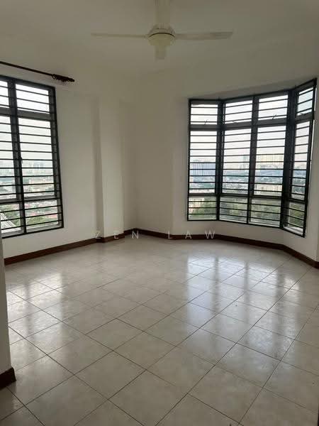 Kondominium untuk Dijual di Impian Heights - Zen Law - Living Room - PropertyGuru.com.my