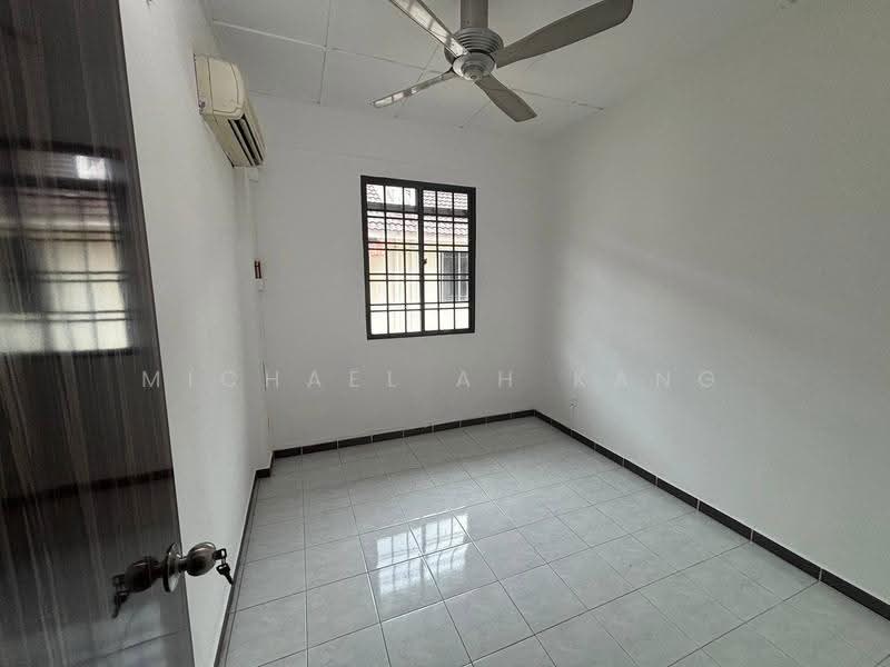 Apartment for Sale at Sri Awana Townhouse - Michael Ah Kang - Interior - PropertyGuru.com.my