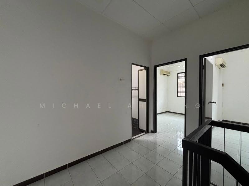 Apartment for Sale at Sri Awana Townhouse - Michael Ah Kang - Interior - PropertyGuru.com.my