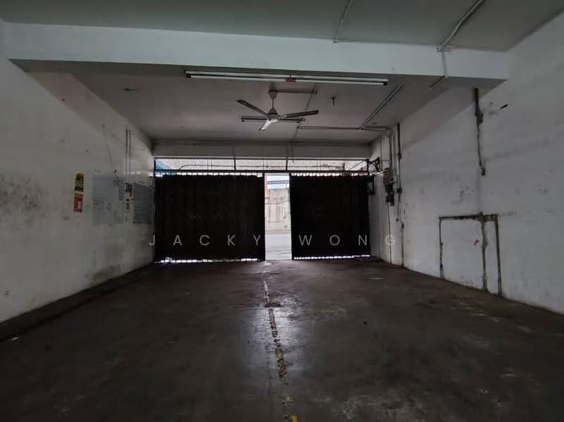 Shop for Sale in Desa Bunga Raya (Kajang) - Jacky Wong - Interior - PropertyGuru.com.my