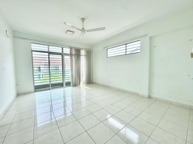 3-storey Terraced House for Sale in Kajang (Selangor) - Eldon Chong - Living Room - PropertyGuru.com.my