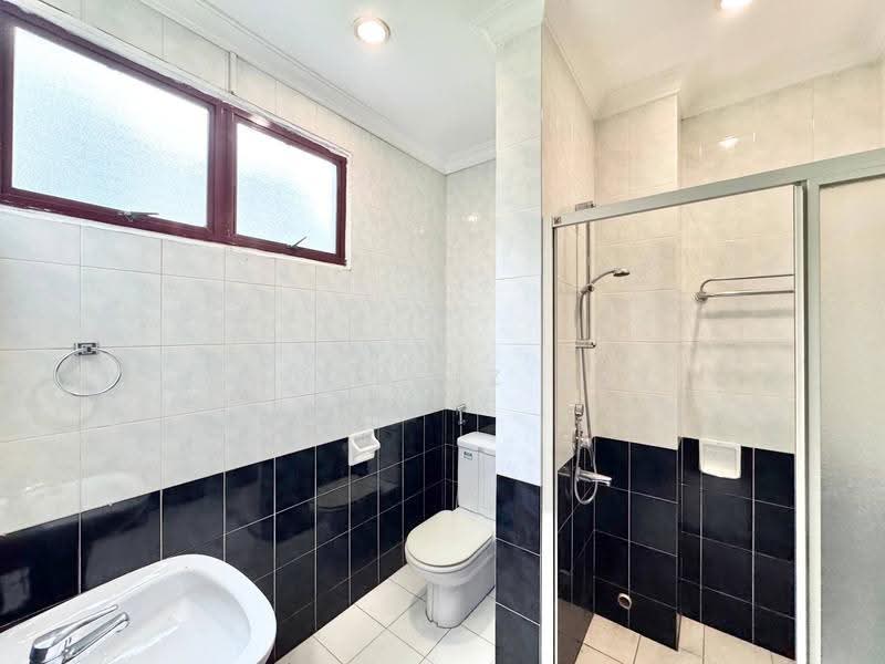 Bungalow House for Rent in IOI Resort City (Putrajaya) - Norhafiz Bin Mohd Nor - Bathroom - PropertyGuru.com.my