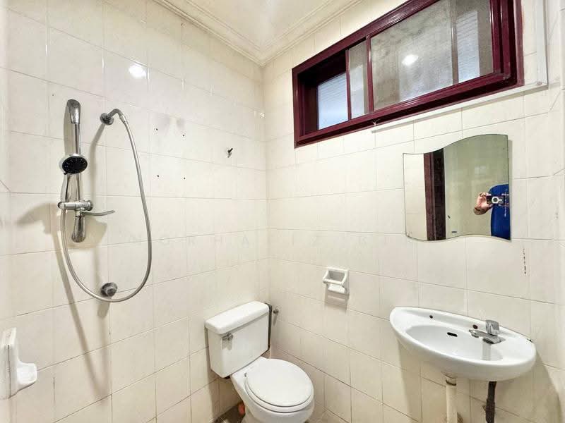 Bungalow House for Rent in IOI Resort City (Putrajaya) - Norhafiz Bin Mohd Nor - Bathroom - PropertyGuru.com.my