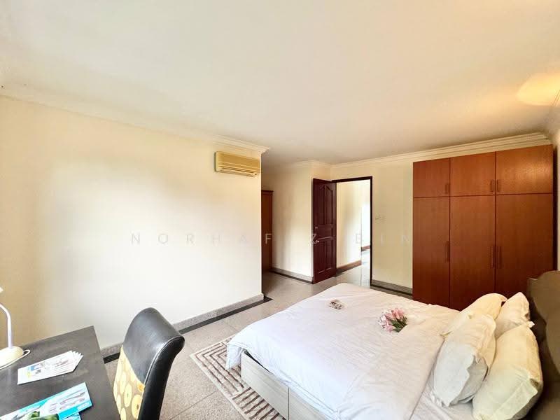 Bungalow House for Rent in IOI Resort City (Putrajaya) - Norhafiz Bin Mohd Nor - Bedroom - PropertyGuru.com.my