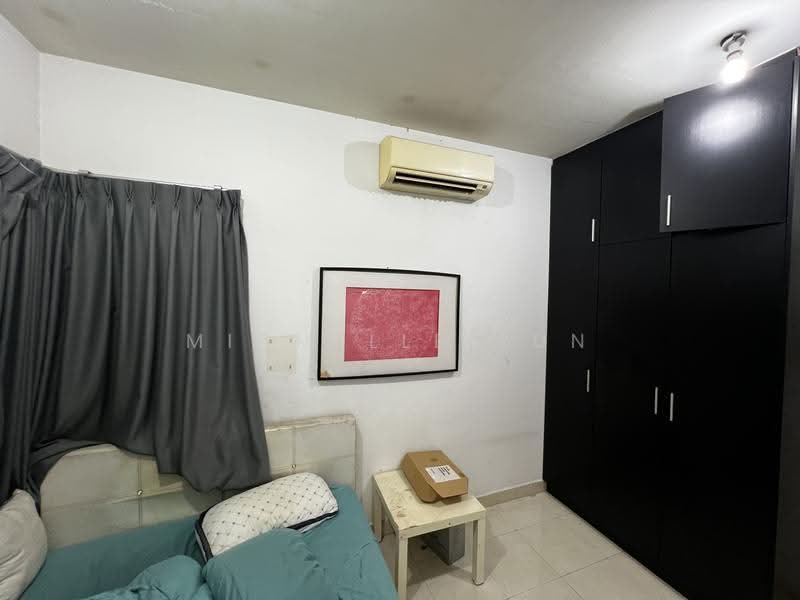 Kondominium untuk Dijual di Pelangi Utama - Michelle Yun - Bedroom - PropertyGuru.com.my