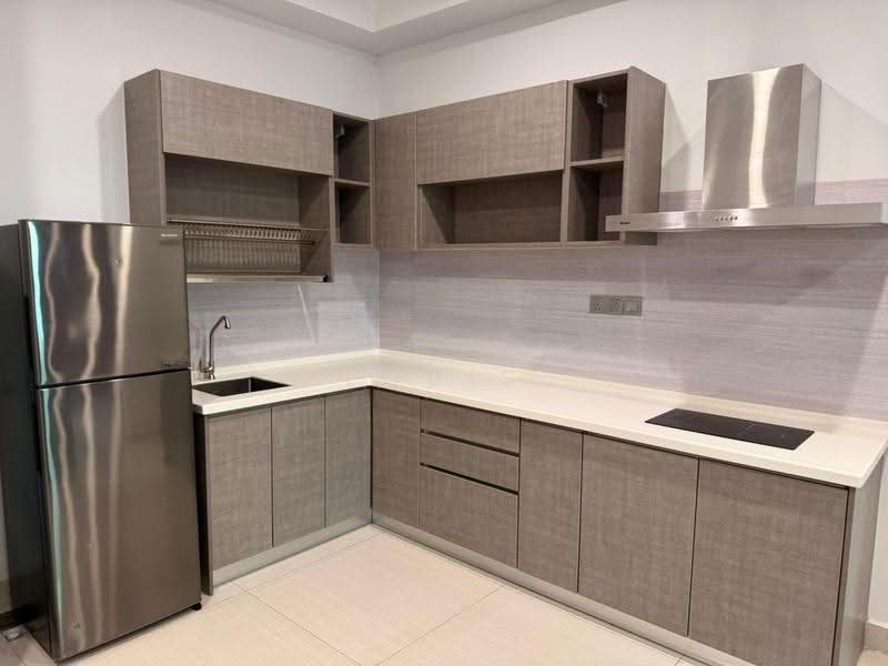 Service Residence for Sale at Tamu Hotel & Suites - Louis Lin - Kitchen - PropertyGuru.com.my