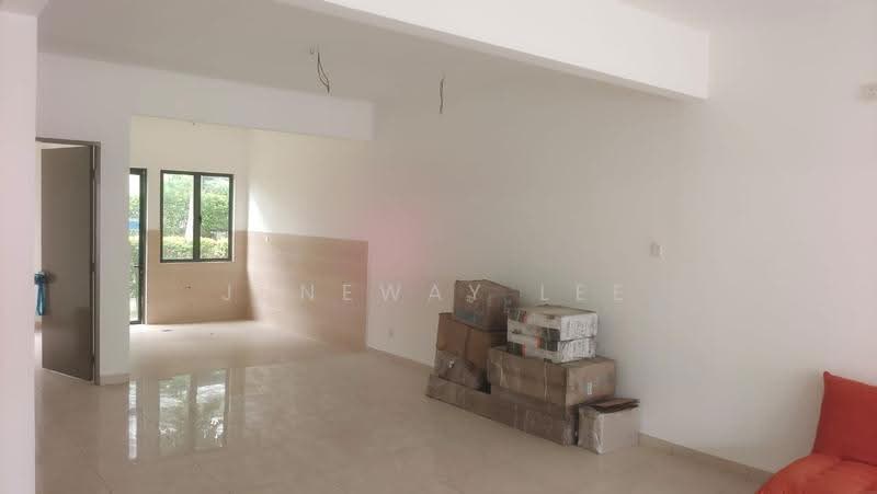 2-storey Terraced House for Sale in Diamond City (Semenyih) - Juneway Lee - Living Room - PropertyGuru.com.my