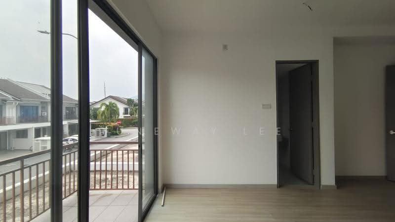 2-storey Terraced House for Sale in Diamond City (Semenyih) - Juneway Lee - Balcony - PropertyGuru.com.my