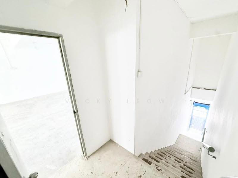 Shop for Rent in Taman Emas (Perai) - Vicky Leow - Interior - PropertyGuru.com.my