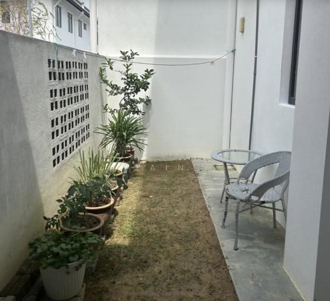 Rumah Teres untuk Dijual di Telok Panglima Garang (Selangor) - Elaine Lee - Exterior - PropertyGuru.com.my