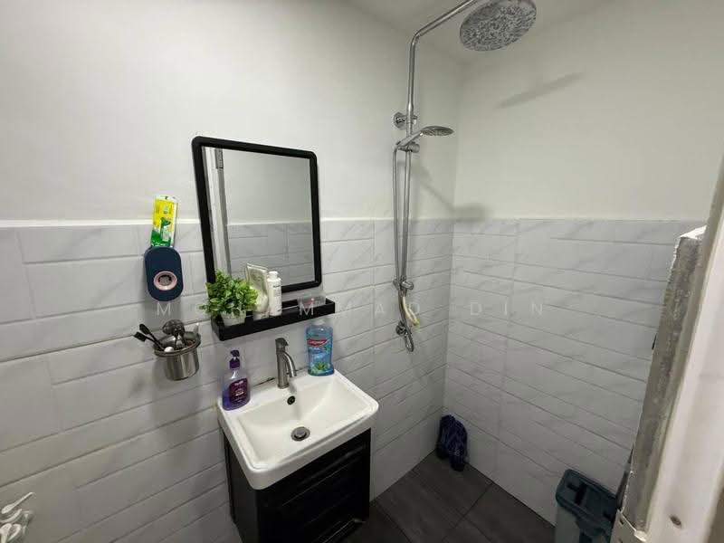 2-storey Terraced House for Sale in Taman Perindustrian Puchong (Puchong) - Mohammad Din Majid - PropertyGuru.com.my