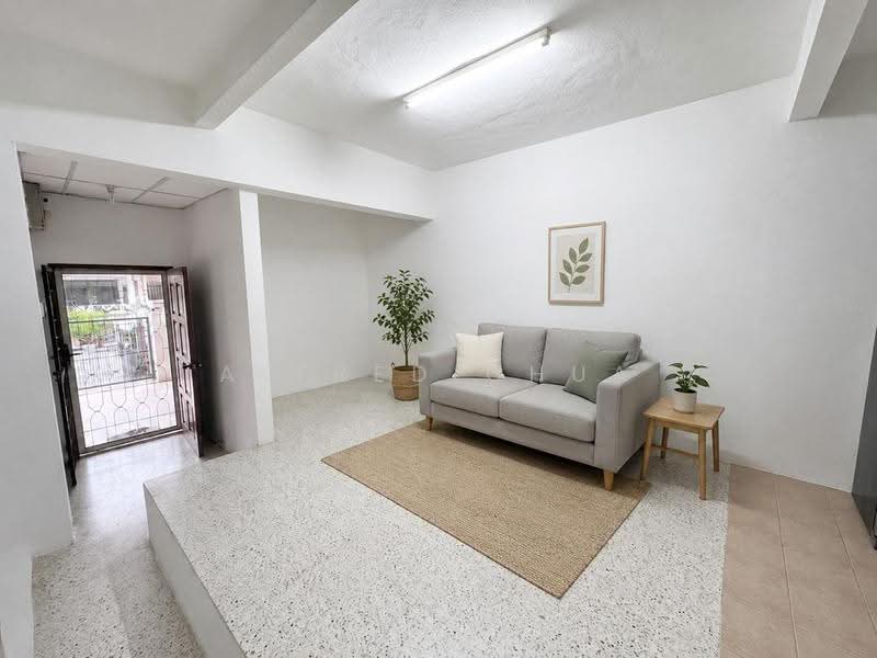 Rumah Berkembar untuk Dijual di Minden Heights (Gelugor) - Alfred Chua - Living Room - PropertyGuru.com.my