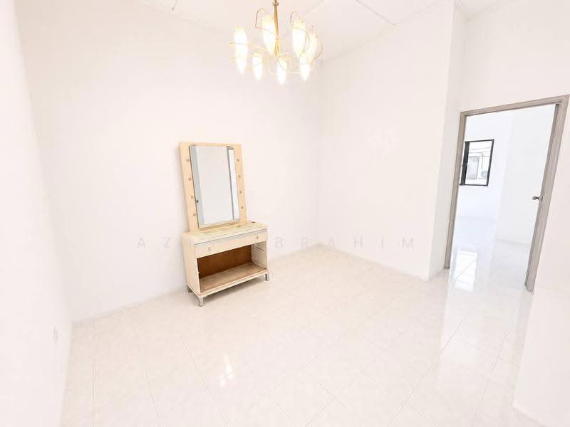 2-storey Terraced House for Sale in Bandar Sungai Long (Selangor) - Azli Ibrahim - Interior - PropertyGuru.com.my