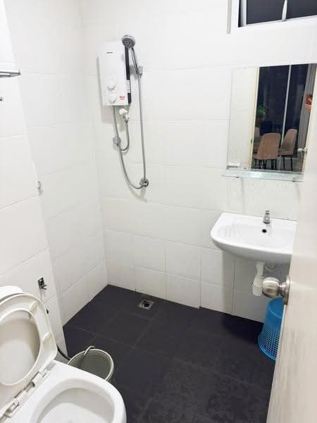 Condominium for Rent at SummerSkye Residences - Jerry Tan - Bathroom - PropertyGuru.com.my