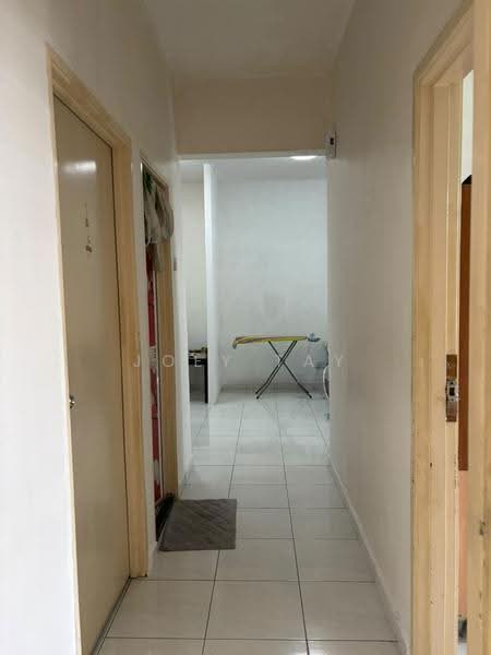 Pangsapuri untuk Dijual di Sri Akasia - Joey Tay - Corridor - PropertyGuru.com.my