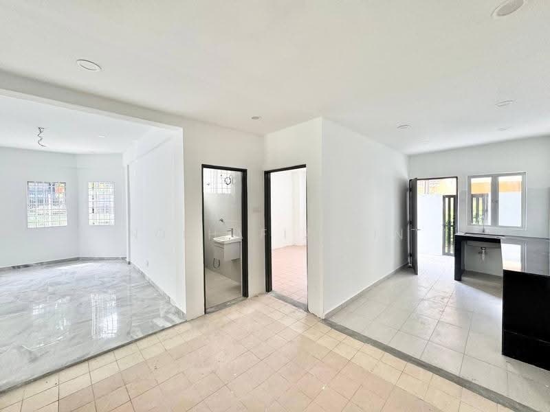 Semi-Detached House for Sale in Seksyen 7 (Shah Alam) - Norhafiz Bin Mohd Nor - Interior - PropertyGuru.com.my