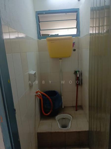 Rumah Flat untuk Disewa di Rebana Flat - Abby Woo - Bathroom - PropertyGuru.com.my