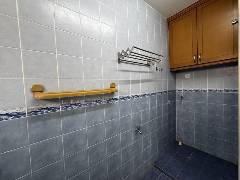 Rumah Teres 2-Tingkat untuk Dijual di Usj 3 (Subang Jaya) - Jeslyn Chua - Bathroom - PropertyGuru.com.my