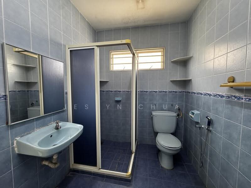 Rumah Teres 2-Tingkat untuk Dijual di Usj 3 (Subang Jaya) - Jeslyn Chua - Bathroom - PropertyGuru.com.my