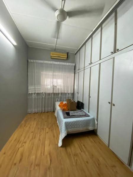 Rumah Teres 1-Tingkat untuk Dijual di Taman Petaling Indah (Klang) - Mohammad Din Majid - Bedroom - PropertyGuru.com.my