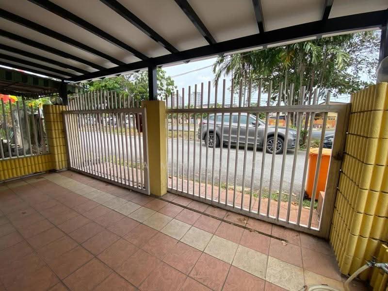 Rumah Teres 1-Tingkat untuk Dijual di Taman Petaling Indah (Klang) - Mohammad Din Majid - Exterior - PropertyGuru.com.my