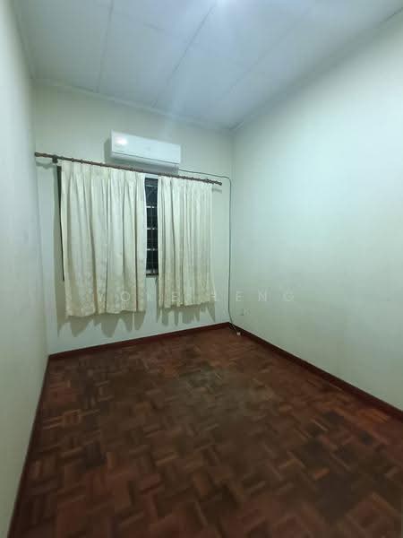 Rumah Teres 2-Tingkat untuk Dijual di Usj 22 (Subang Jaya) - Yoke Leng Sew - Bedroom - PropertyGuru.com.my
