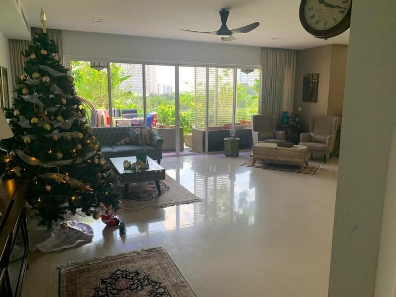 Kondominium untuk Dijual di Pavilion Hilltop - Kweenie Chong - Living Room - PropertyGuru.com.my