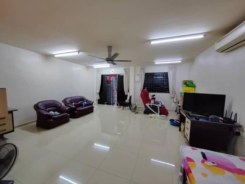 Rumah Teres 2-Tingkat untuk Dijual di Taman Bukit Minyak (Bukit Minyak) - Alfred Chua - Living Room - PropertyGuru.com.my