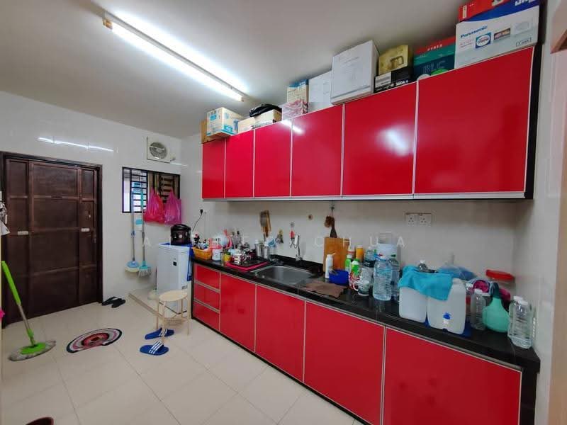 Rumah Teres 2-Tingkat untuk Dijual di Taman Bukit Minyak (Bukit Minyak) - Alfred Chua - Kitchen - PropertyGuru.com.my