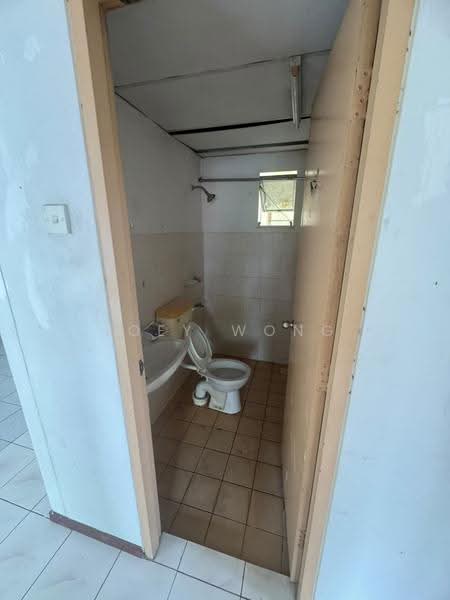 Apartment for Rent at Desa Tanjung - Joey Wong - Bathroom - PropertyGuru.com.my