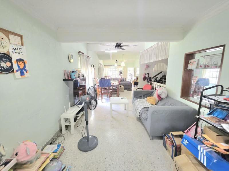 Rumah Teres 2-Tingkat untuk Dijual di Taman Sri Ukay (Ulu Kelang) - Azli Ibrahim - Living Room - PropertyGuru.com.my