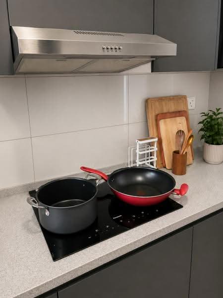 Kondominium untuk Disewa di Lakefront Residence - Hui Qi - Kitchen - PropertyGuru.com.my
