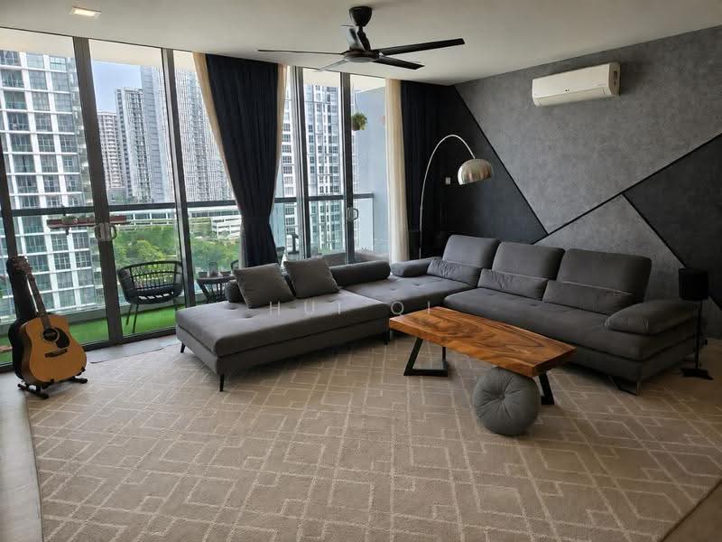 Kondominium untuk Disewa di Lakefront Residence - Hui Qi - Living Room - PropertyGuru.com.my