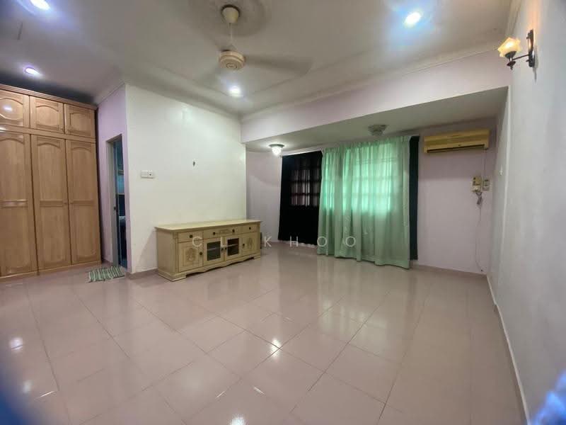 Rumah Teres 2-Tingkat untuk Dijual di BANDAR PUCHONG JAYA (Puchong) - Cl Khoo - Living Room - PropertyGuru.com.my