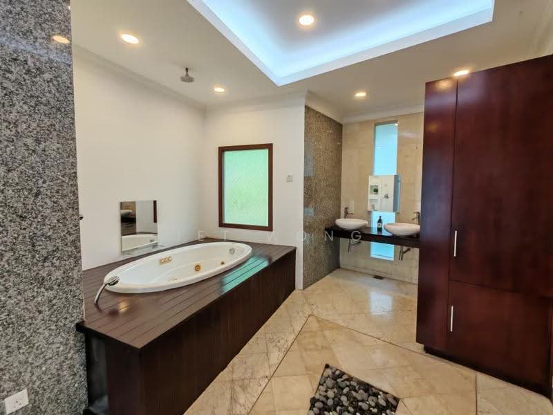 Bungalow House untuk Dijual di Kajang (Selangor) - Jet Wong - Bathroom - PropertyGuru.com.my